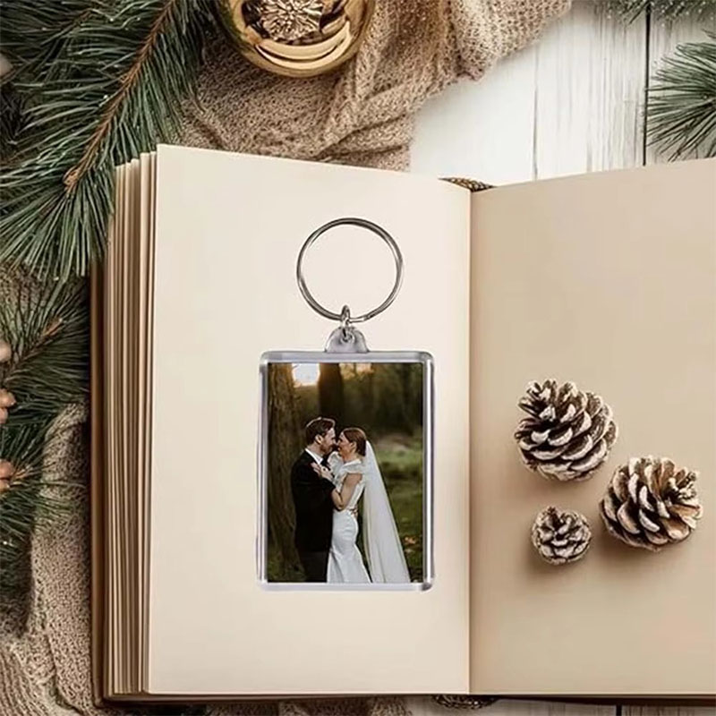 Mini Portable Acrylic Photo Frame Keychain Memory Ornament