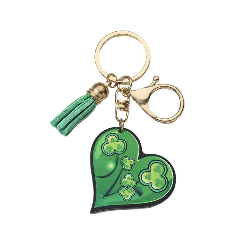 Hot Selling New Fashion Pendant St. Patrick's Day Lucky Clover and Grass Keychain Acrylic Wooden Keyring with Cartoon Style