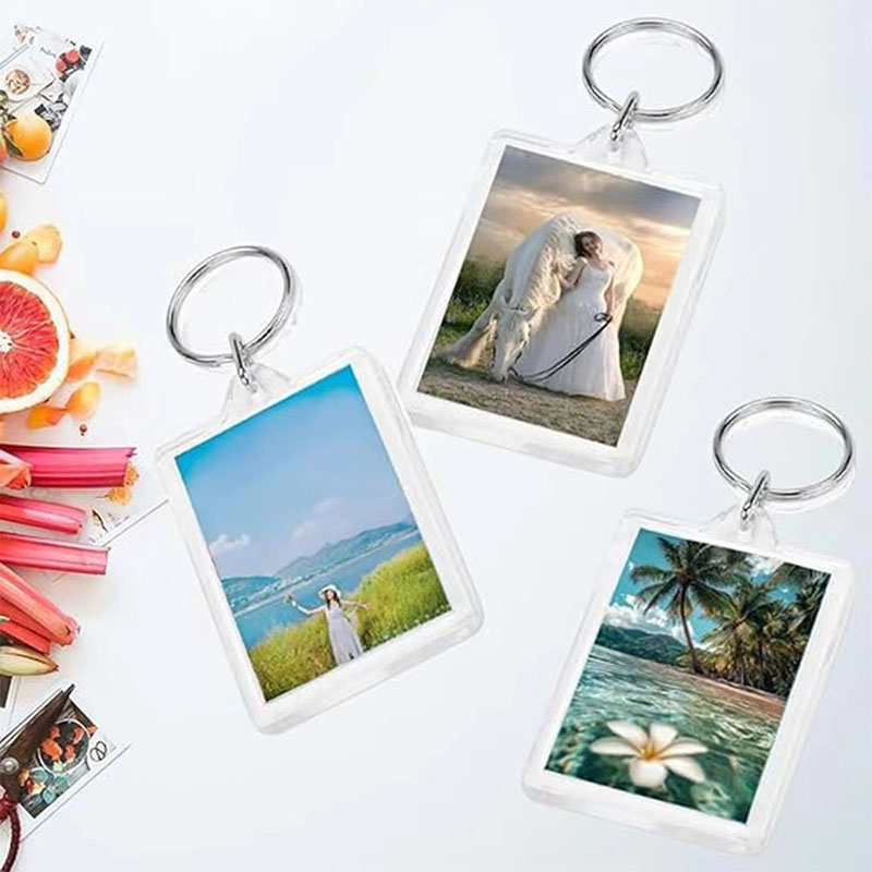 Mini Portable Acrylic Photo Frame Keychain Memory Ornament